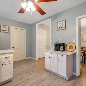 https://new-cheerful-renovated-home-5-min-to-downtown.top-hotels-in-savannah.com