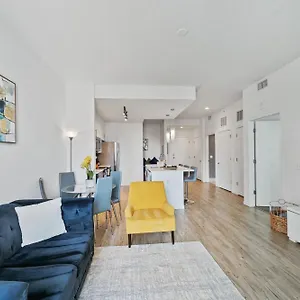 https://enchanting-1-bedroom-with-den-free-wi-fi.hotelstampa.org